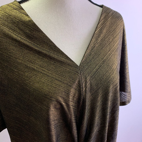 CODE X MODE gold v neck top. LARGE - Picture 2 of 7
